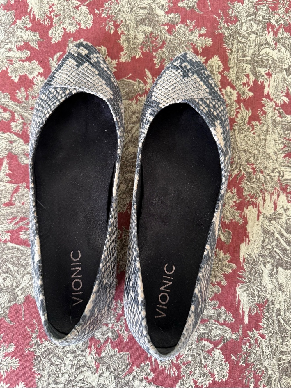 Vionic Snake-Print Pointed Flats in Black and Cream
